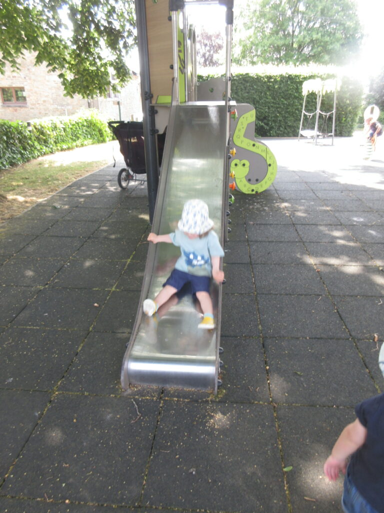 A la plaine de jeux